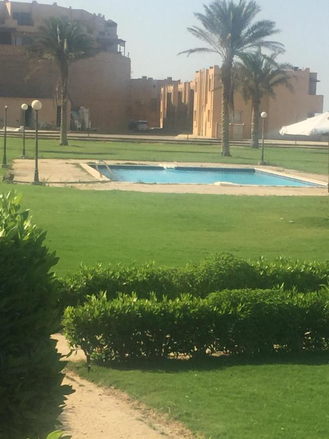 עיין סוחנה Beach Front Chalet מראה חיצוני תמונה