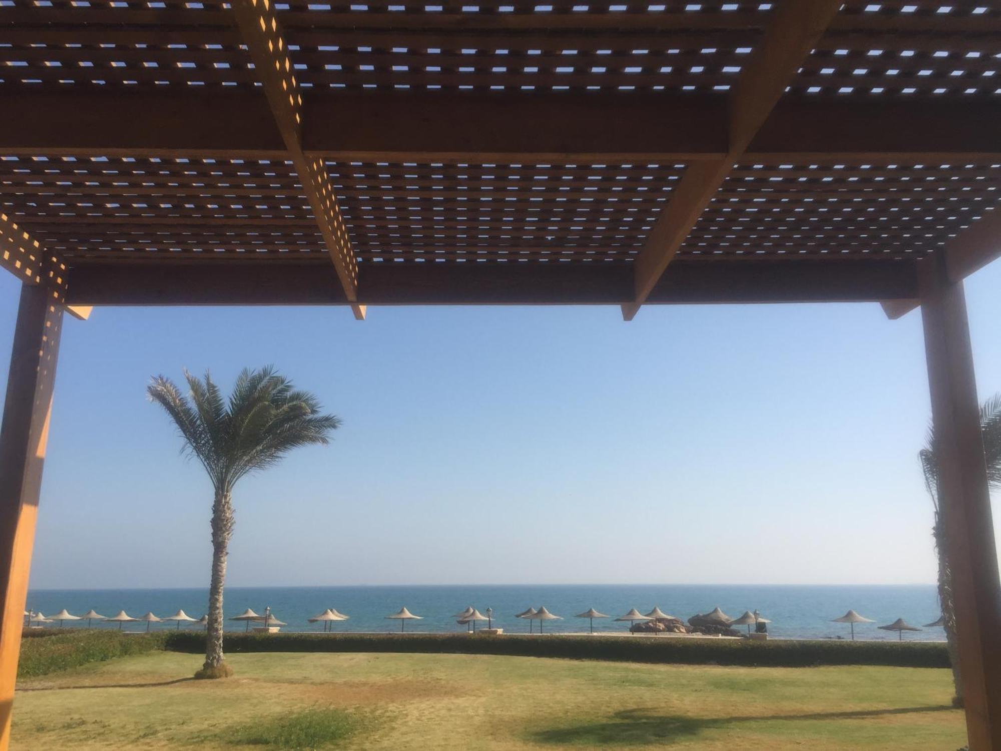 עיין סוחנה Beach Front Chalet מראה חיצוני תמונה